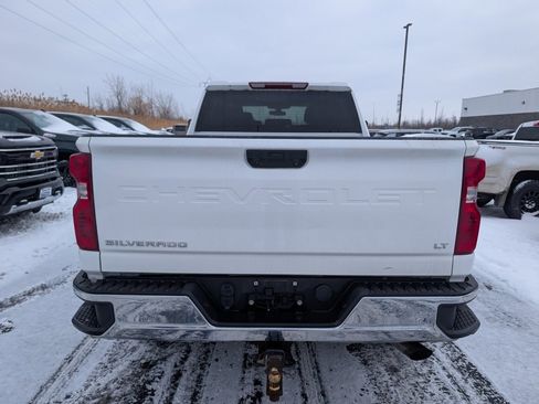 Used 2022 Chevrolet Silverado 2500 LT w/ Convenience Package image 6