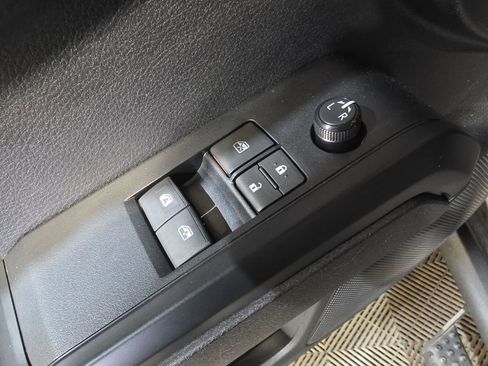 Used 2022 Toyota Tacoma SR w/ SX Package AWD/4WD image 15