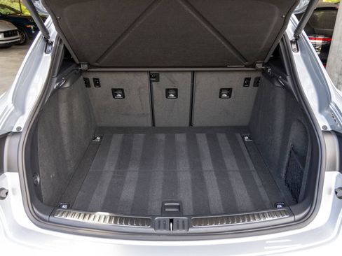 Certified 2026 Porsche Macan AWD/4WD image 54