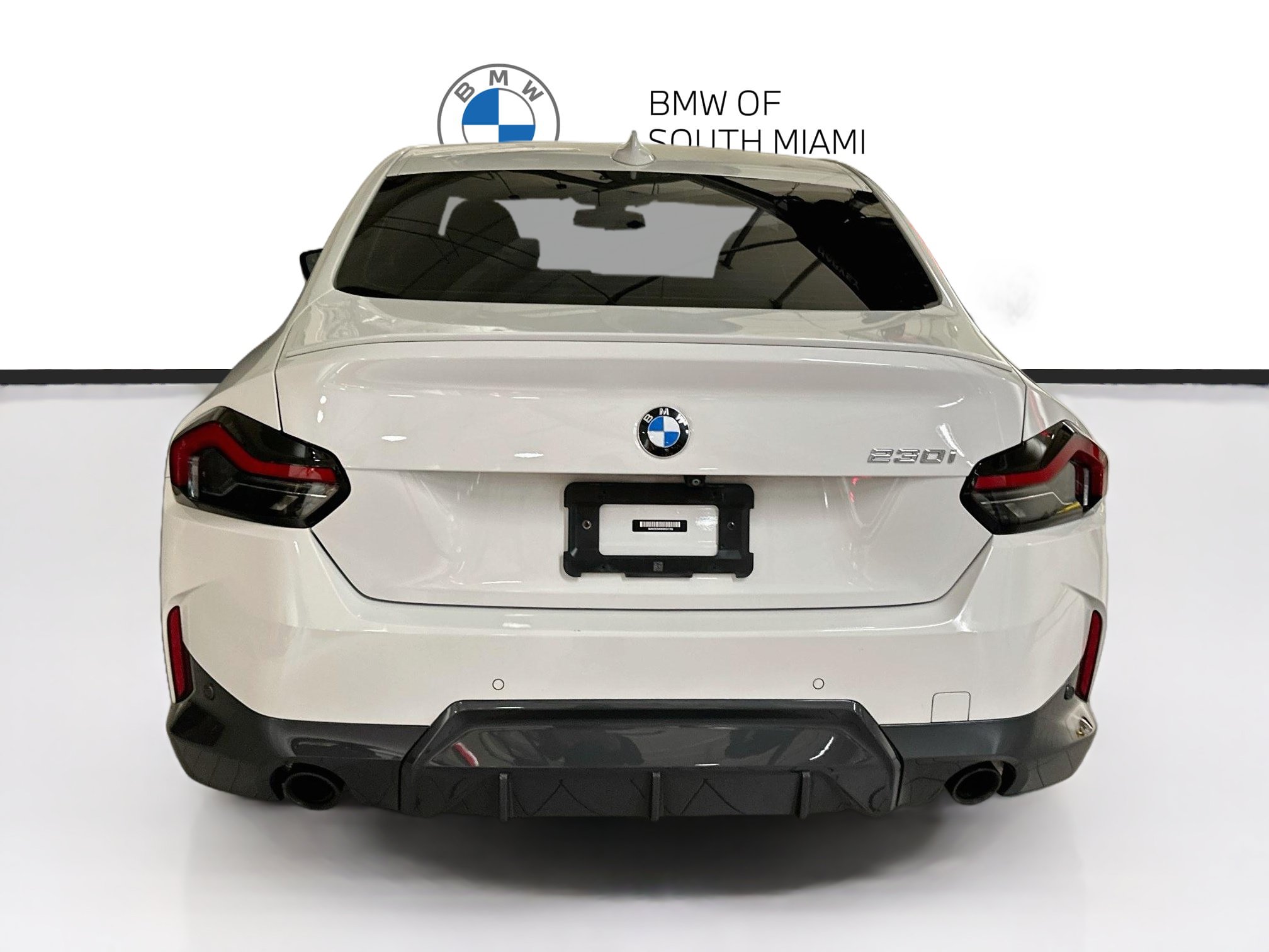 Used 2022 BMW 230i Coupe w/ M Sport Package RWD image 6