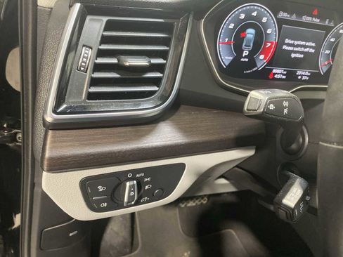 Used 2021 Audi Q5 Premium Plus w/ Premium Plus Package image 24