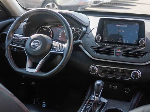 Certified 2020 Nissan Altima 2.5 SR image 13