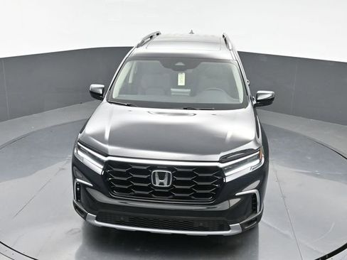 Used 2025 Honda Pilot Touring image 28