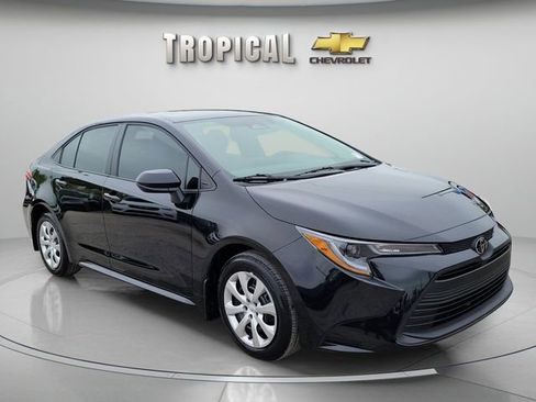 Used 2026 Toyota Corolla LE image 4