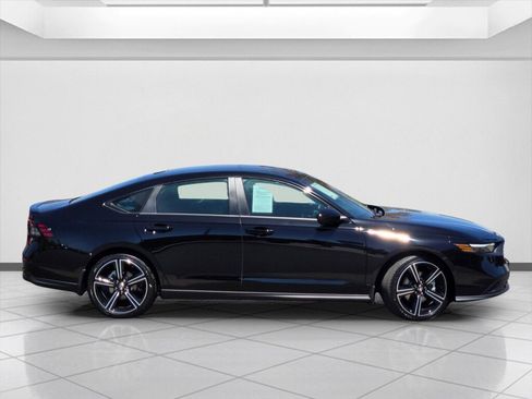 Used 2026 Honda Accord Sport image 4