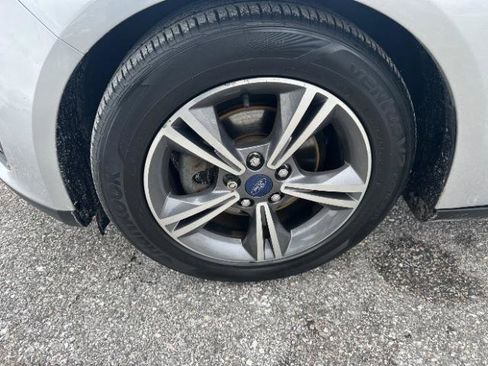 Used 2017 Ford Focus SE image 11