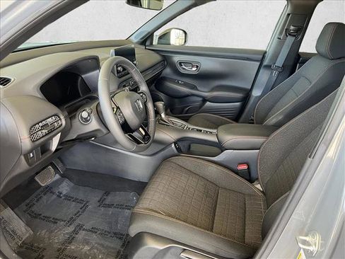 Used 2024 Honda HR-V Sport image 9