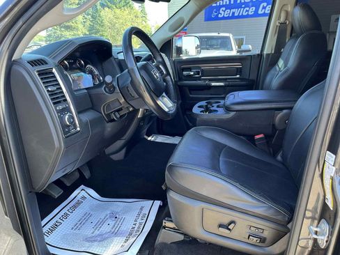 Used 2018 RAM 2500 Laramie image 26