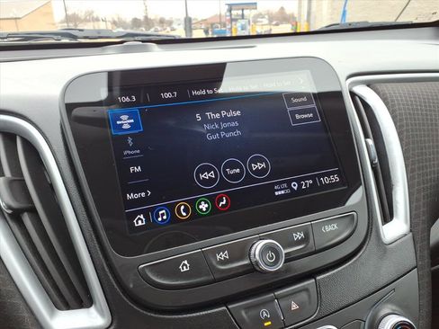 Used 2023 Chevrolet Malibu LT image 22