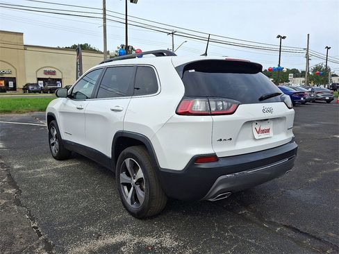 Used 2022 Jeep Cherokee Limited image 4