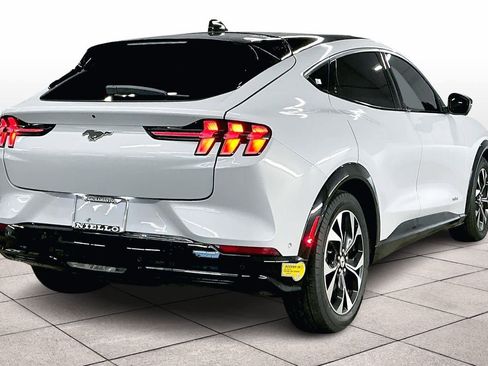 Used 2021 Ford Mustang Mach-E Premium image 15