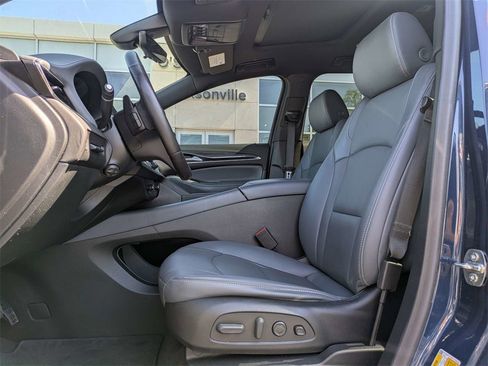 Used 2023 Buick Enclave Premium w/ Experience Buick Package image 2