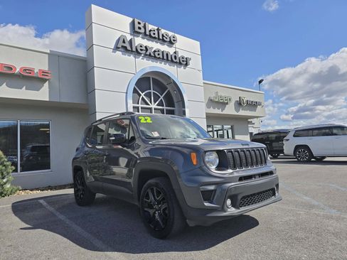 Used 2022 Jeep Renegade Altitude w/ Convenience Group image 1