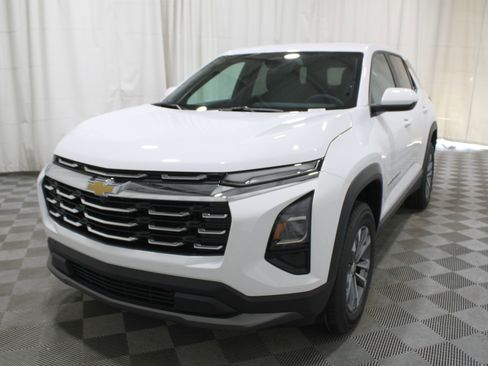 New 2026 Chevrolet Equinox LT image 39