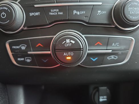 Used 2021 Dodge Charger R/T w/ Blacktop Package image 14