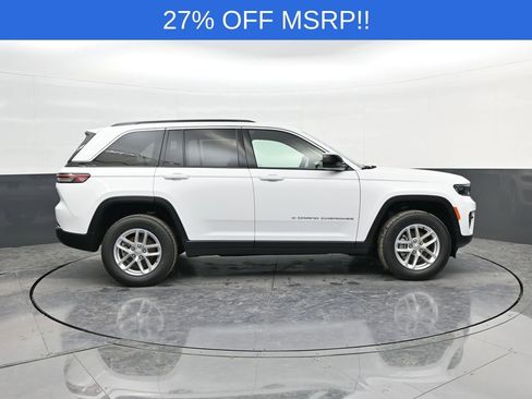 New 2025 Jeep Grand Cherokee Laredo X image 8