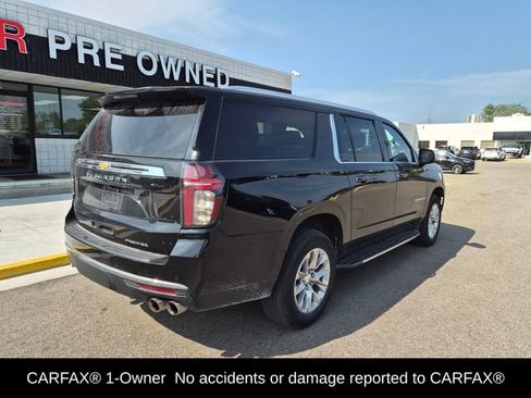 Used 2024 Chevrolet Suburban Premier AWD/4WD image 7
