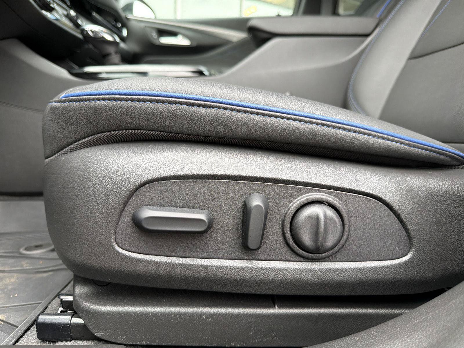 Used 2026 Buick Envista Sport Touring w/ Convenience I Package FWD image 16