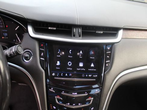 Used 2019 Cadillac XTS Luxury FWD image 14