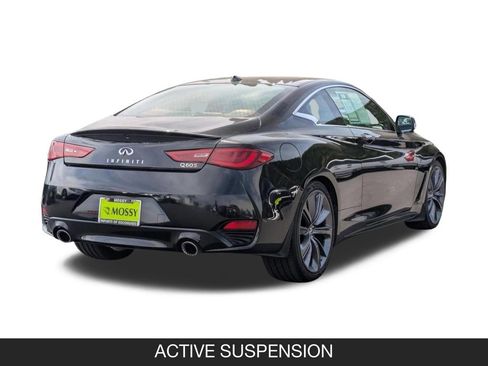 Used 2022 INFINITI Q60 Red Sport 400 w/ Carbon Fiber Package RWD image 9