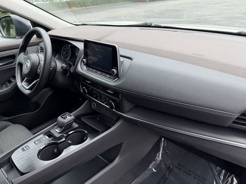 Used 2021 Nissan Rogue S FWD image 32