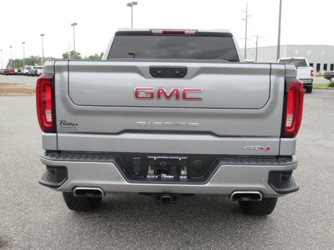 Used 2024 GMC Sierra 1500 AT4 AWD/4WD image 6