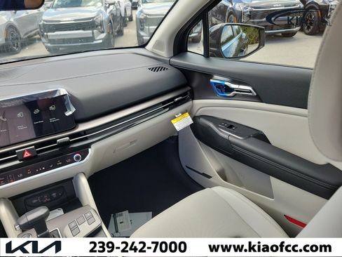 New 2026 Kia Sportage EX image 17