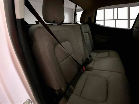 Used 2019 Chevrolet Colorado W/T image 18