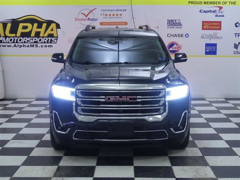 Used 2020 GMC Acadia SLT w/ Driver Alert Package II image 2