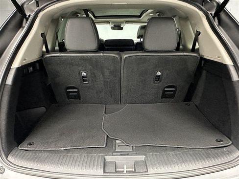 Used 2022 Acura MDX SH-AWD image 5