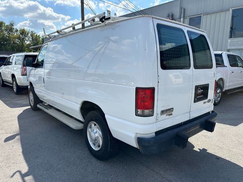 Used 2014 Ford E-250 and Econoline 250 w/ Power Group image 3