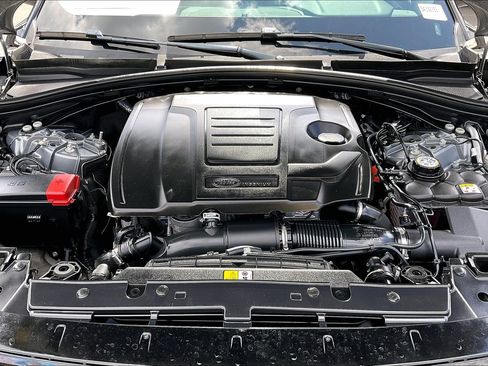 Used 2025 Land Rover Range Rover Velar S AWD/4WD image 28
