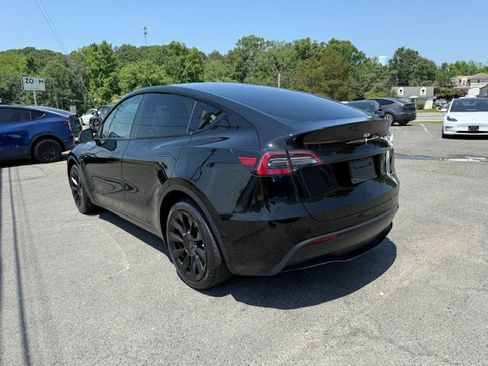 Used 2023 Tesla Model Y Long Range AWD/4WD image 3