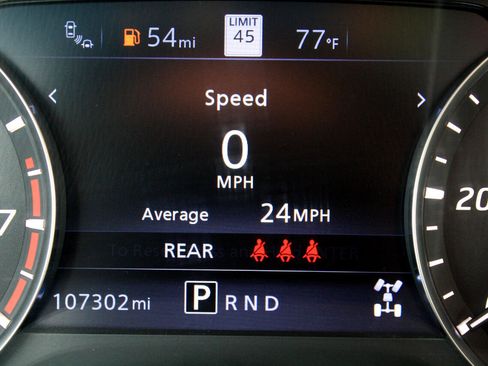 Used 2022 Nissan Titan SV w/ SV Convenience Package image 19