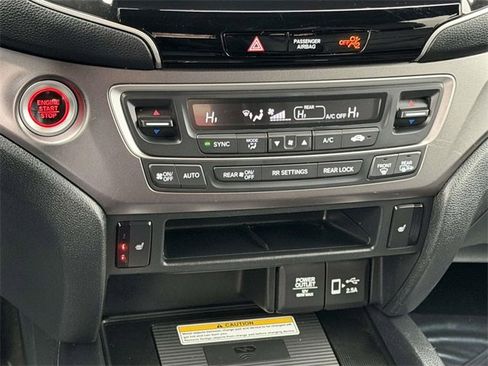 Certified 2022 Honda Pilot Special Edition image 18