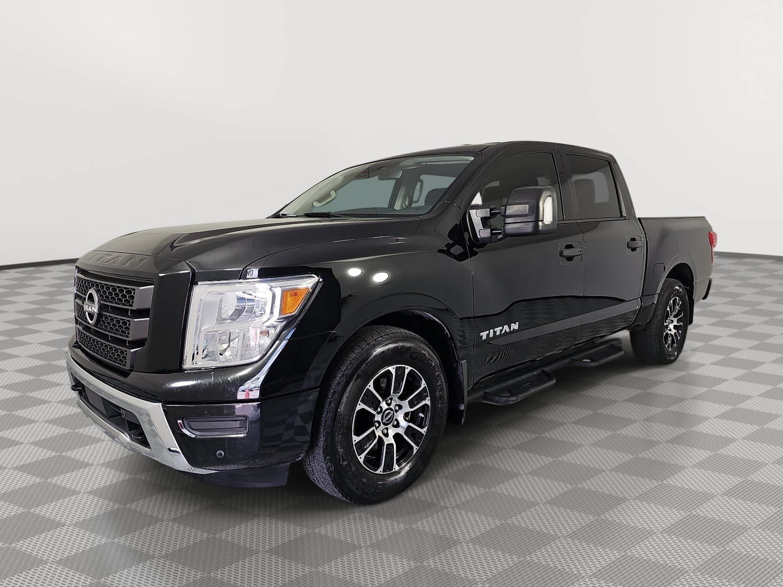 Used 2023 Nissan Titan SV w/ SV Convenience Package RWD image 4