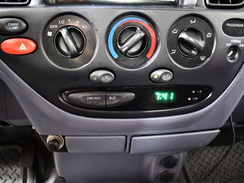 Used 2000 Toyota Tundra SR5 image 32