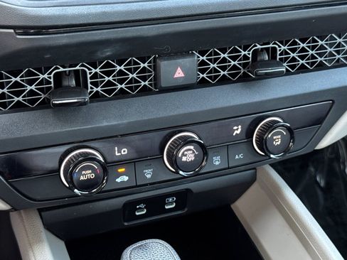 Used 2023 Honda Accord LX image 19