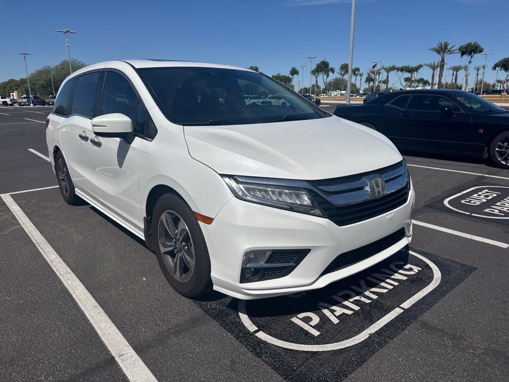 Used 2020 Honda Odyssey Touring image 2