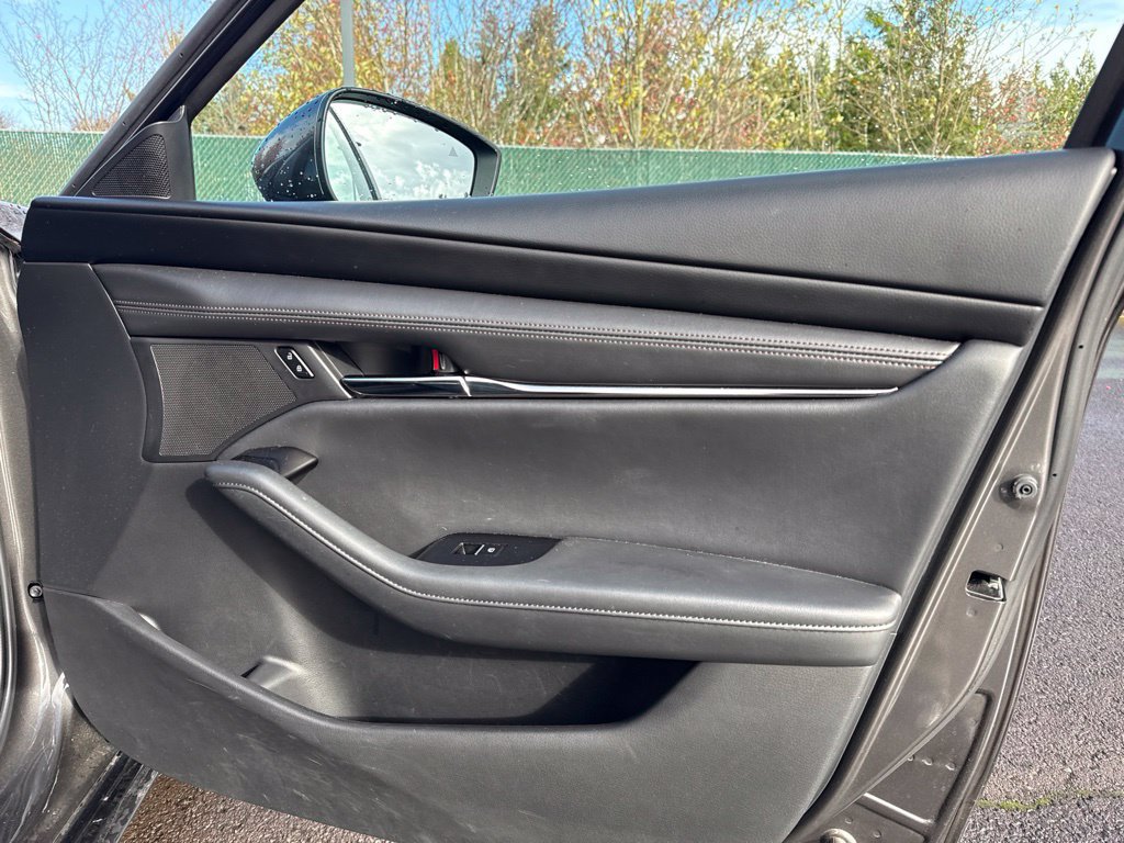Used 2021 MAZDA MAZDA3 s FWD image 26
