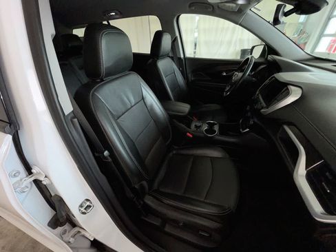 Used 2024 GMC Terrain SLT AWD/4WD image 24