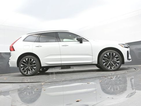 New 2026 Volvo XC60 B5 Ultra w/ Climate Package AWD/4WD image 36