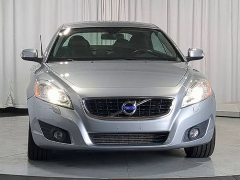 Used 2011 Volvo C70 T5 FWD image 3