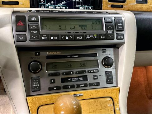 Used 2005 Lexus SC 430 Convertible image 31