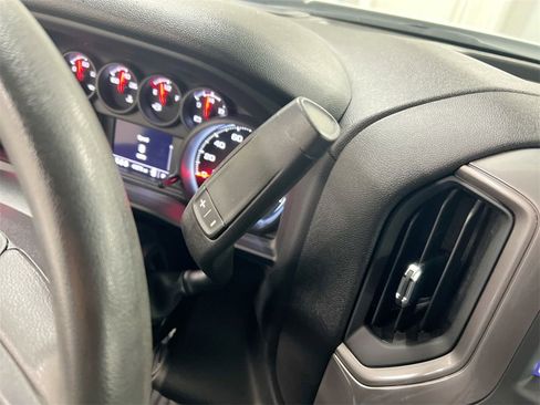 Used 2024 Chevrolet Silverado 2500 Custom w/ Custom Value Package image 16