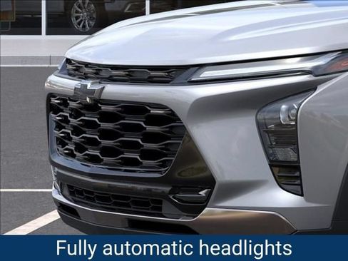 New 2026 Chevrolet Trax ACTIV w/ Sunroof Package FWD image 15