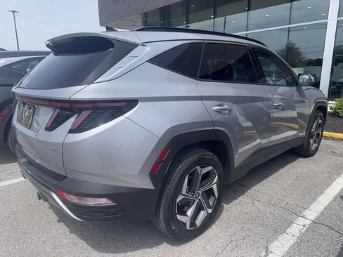 Used 2023 Hyundai Tucson Limited AWD/4WD image 3