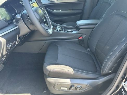 New 2025 Jeep Grand Cherokee L Laredo image 9