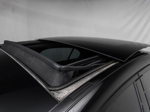 Certified 2023 Mercedes-Benz C 300 4MATIC Sedan image 5