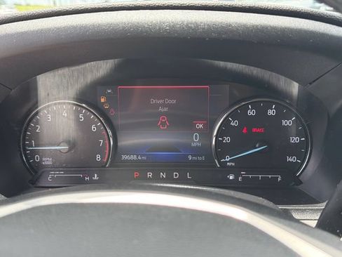 Used 2023 Ford Explorer XLT RWD image 27